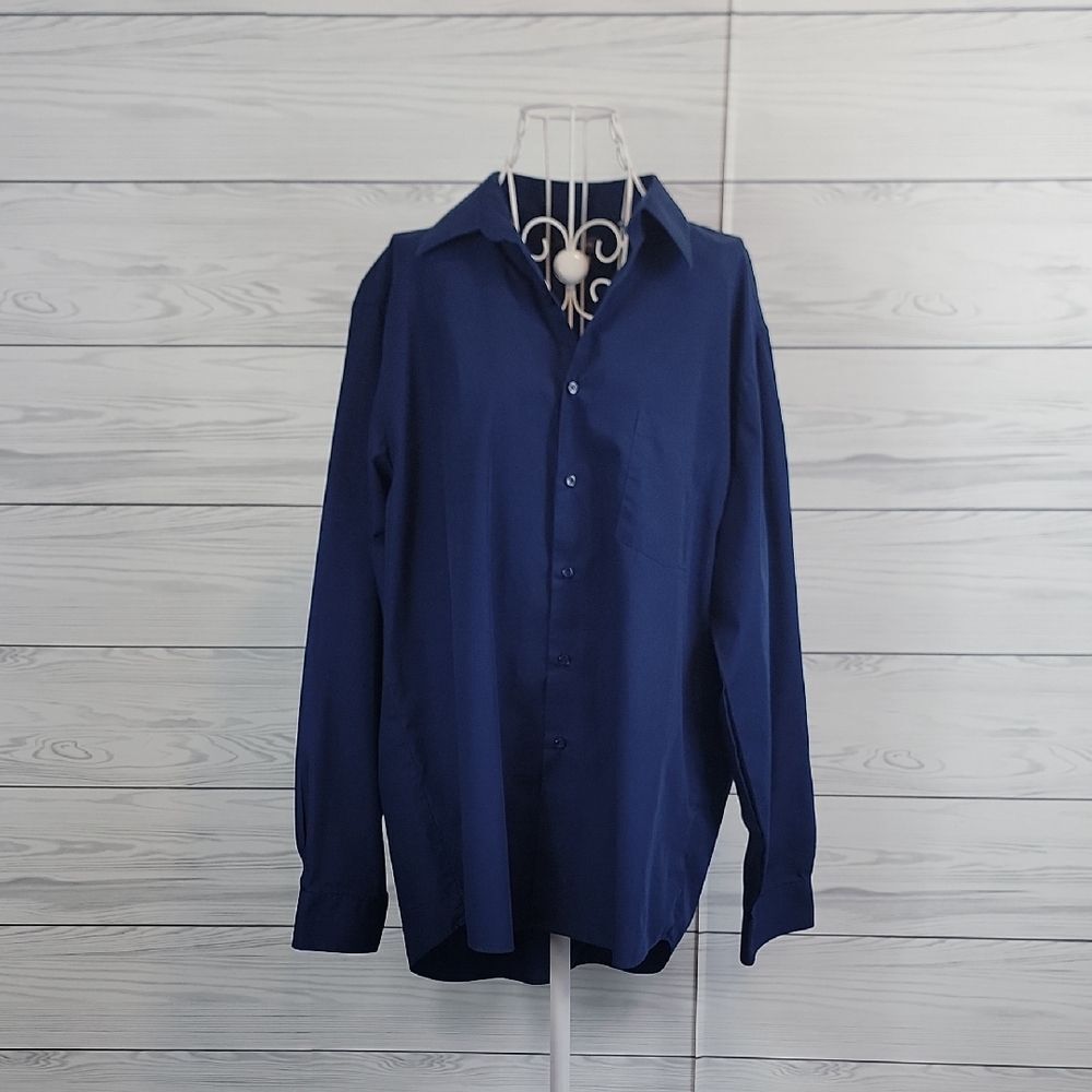 Van Heusen Men's Navy Blue Button Down Shirt Size XL Neck Size 17